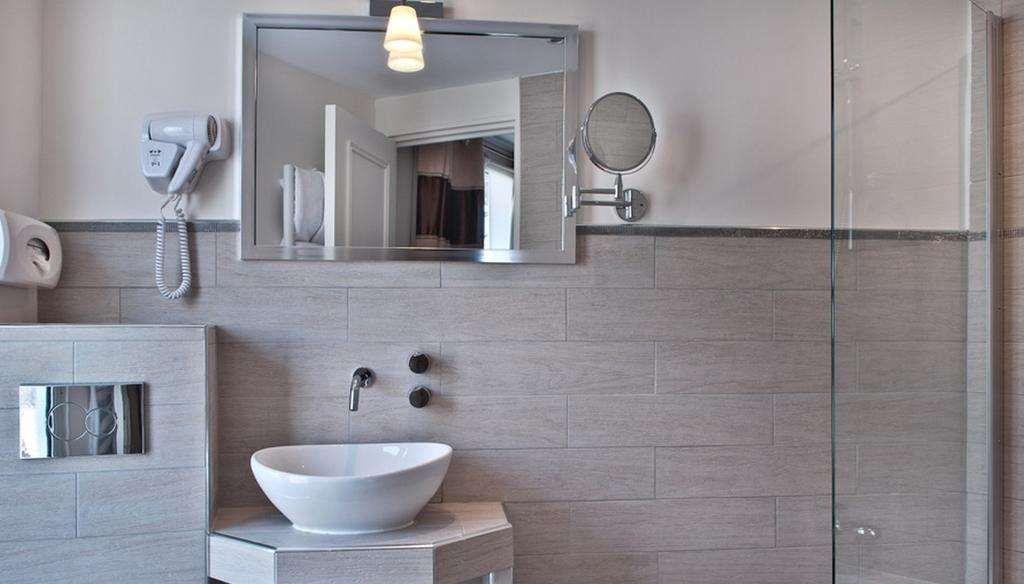 B Square Hotel Parijs